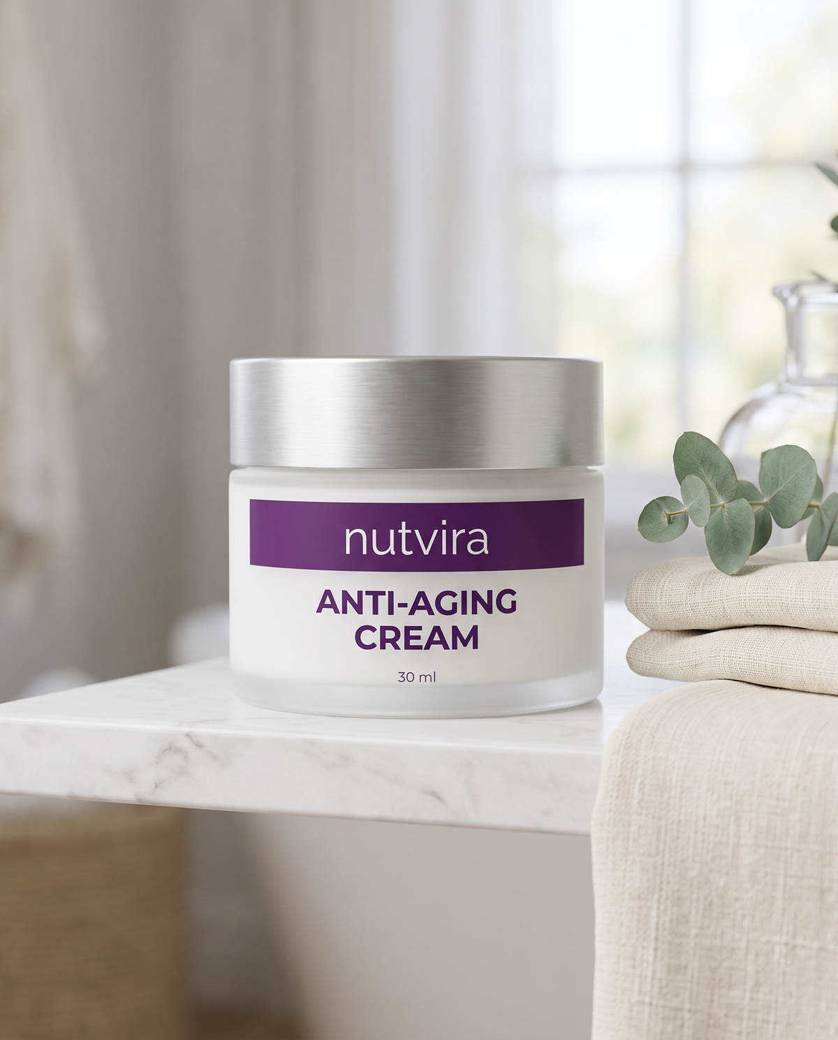 Nutvira Anti-Aging Cream in use